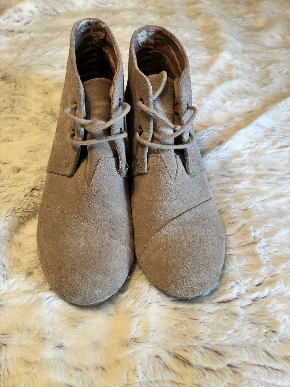 Tom Suede Booties Size 9